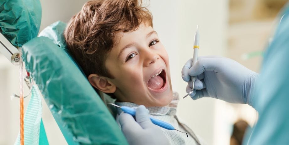 Apparecchio dentale a Milano